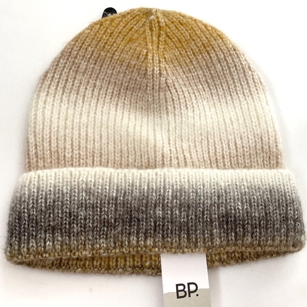 BP cream ombré beanie hat NWT